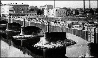Most Podgórski łączył Kraków z Podgórzem przez 86 lat