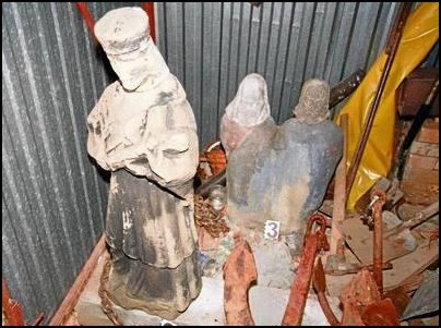 Jednym z najcenniejszych eksponatów kolekcji Lecha C. była XVIII - wieczna figurka św. Jana Nepomucena